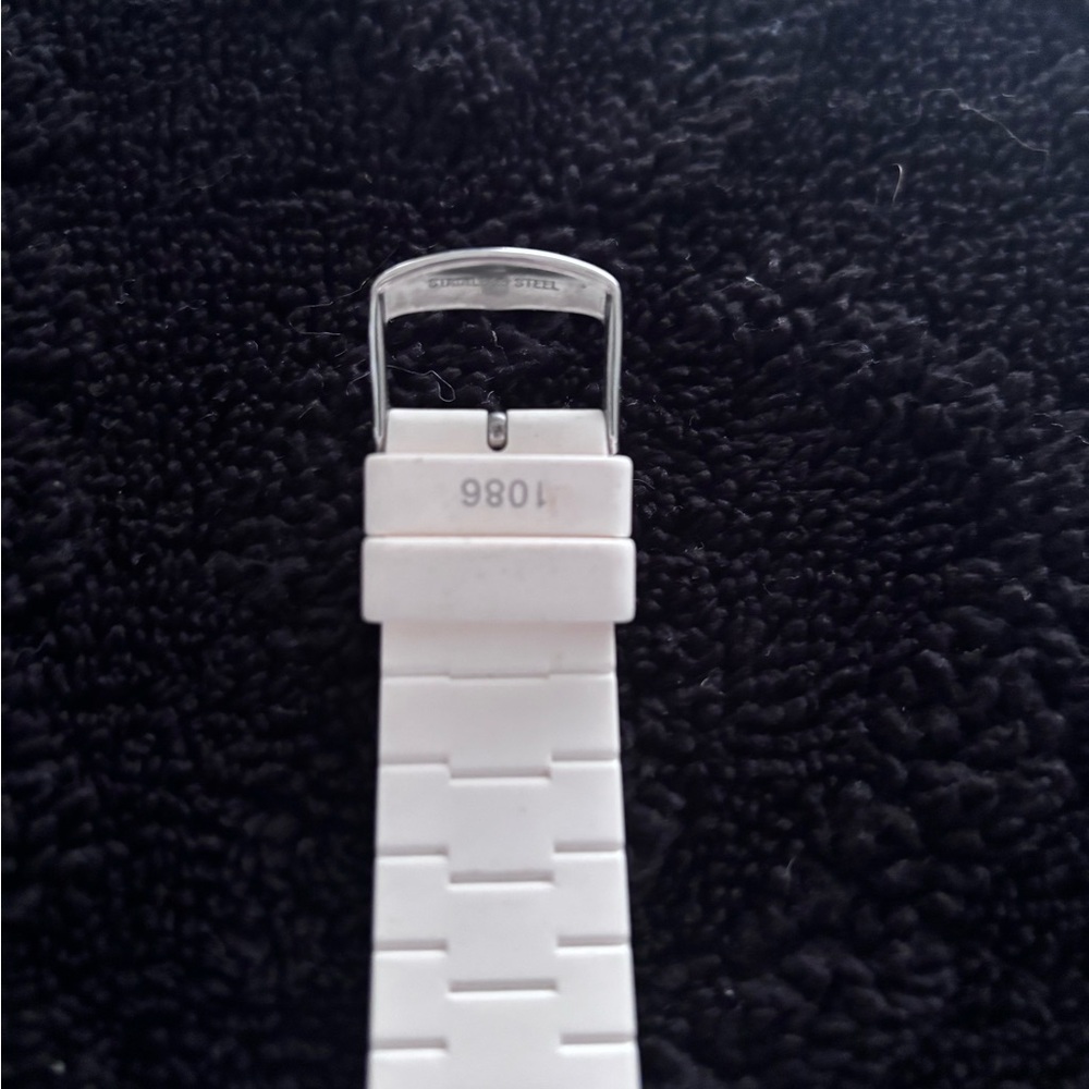 Coach Womens white Watch - Picture 6 of 6